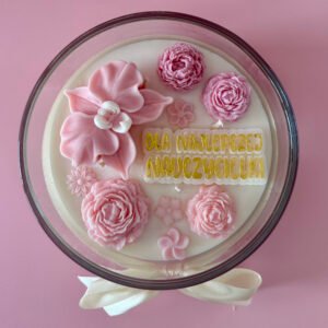 Świeca na zakończenie roku szkolnego personalizowana wersja ze storczykiem